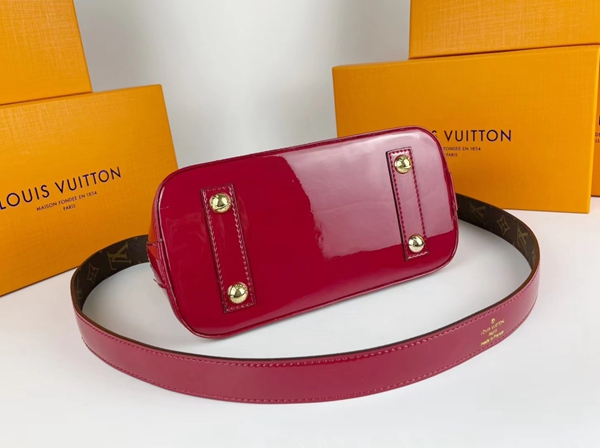 ルイヴィトンバッグ着用イメージ